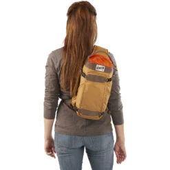 Kelty Spur 9L Sling Pack | Canyon Brown 20 Kelty Spur 9L Sling Pack | Canyon Brown -Kelty KL17 Spur CanyonBrown onbodyback1