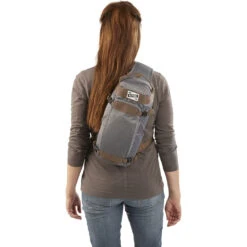 Kelty Spur 9L Sling Pack | Castle Rock 20 Kelty Spur 9L Sling Pack | Castle Rock -Kelty KL17 Spur Castlerock onbodyback1